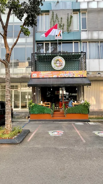 Waroeng Toetti dan Millars Cafe - Alam Sutera
