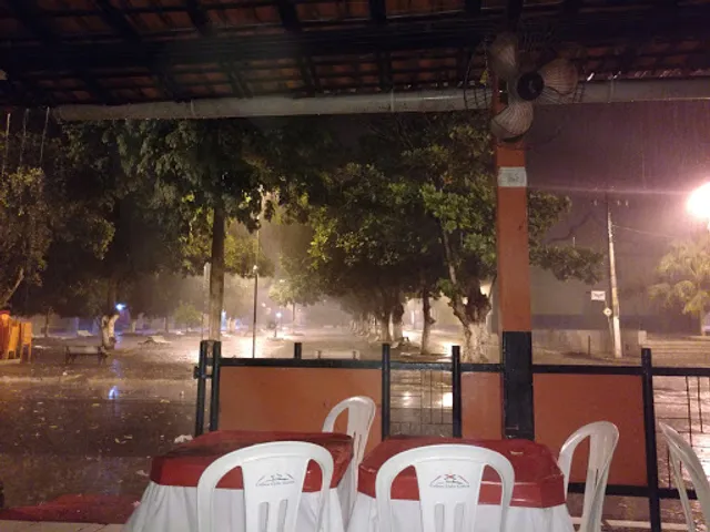 Refúgio Drinks Bar, Restaurante e Self-Service