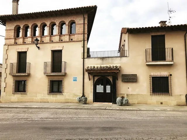 Aparthotel restaurante Casa Arnal