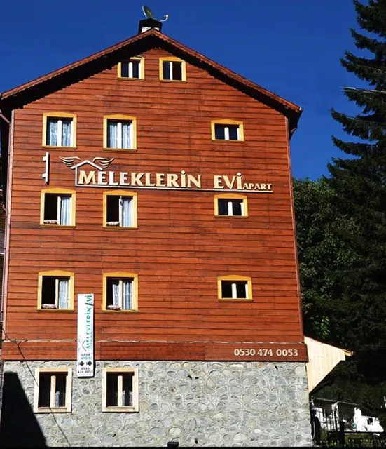 Meleklerin Evi Apart