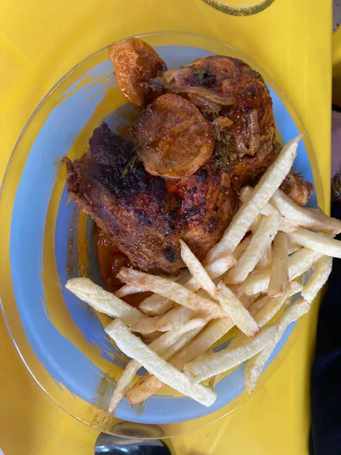 Pizzeria La Roma بيتزيريا لاروما