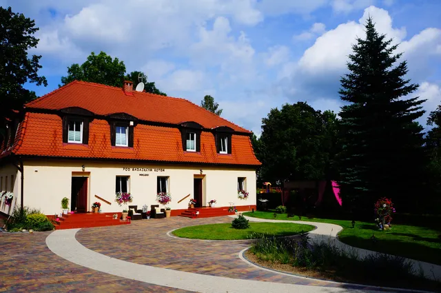 Pod Gadającym Kotem