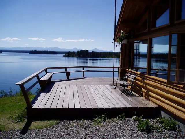 Stewart's Lodge & Camps