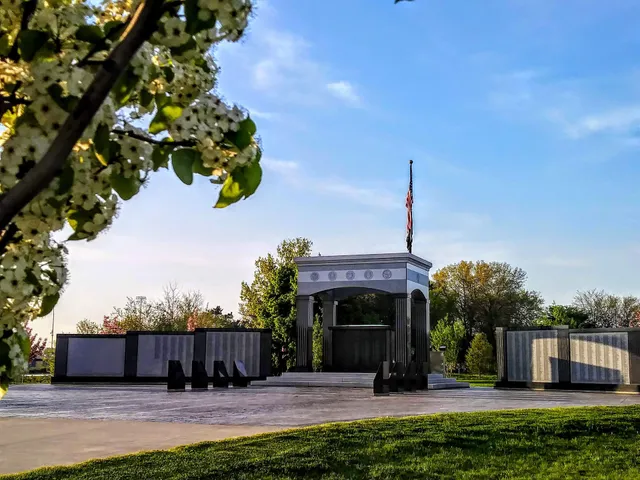 Niagara Falls Veterans Memorial