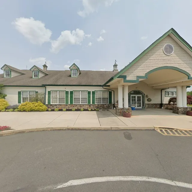 Backyard Bar & Grille