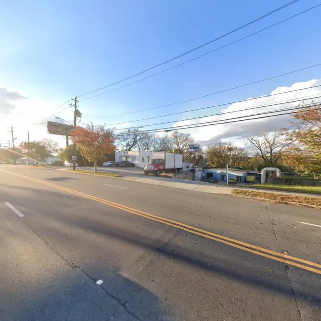 Liit Lashes Beauty Lounge