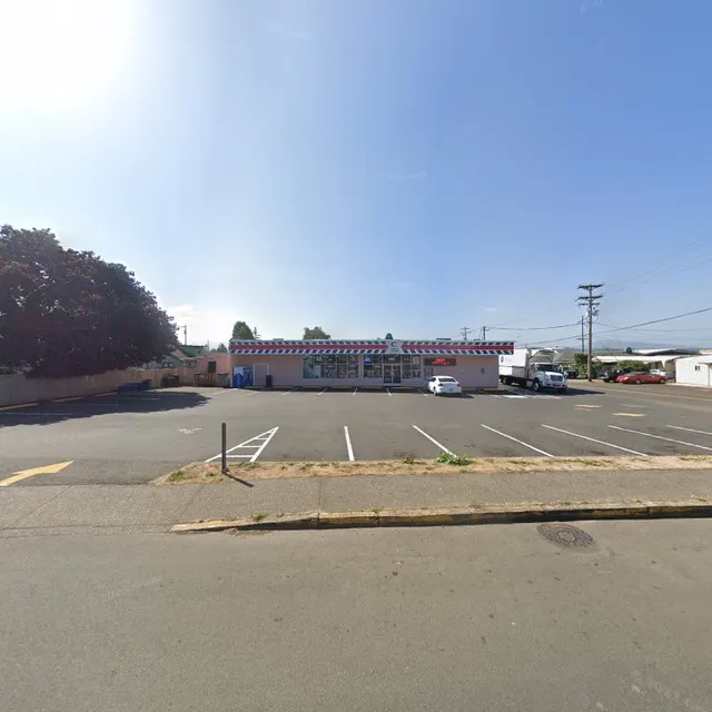 Center Market Tillamook