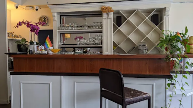 Five Corners Vietnamese Restaurant