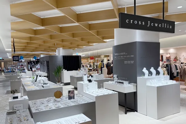 cross Jewellia センテラス天文館店