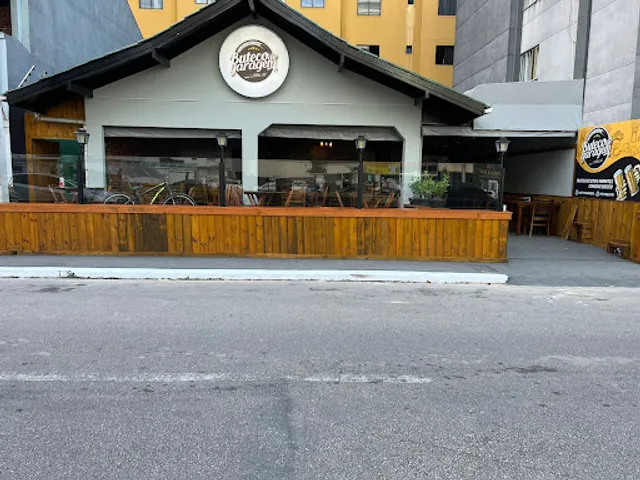 Bar e Restaurante Buteco de Garagem