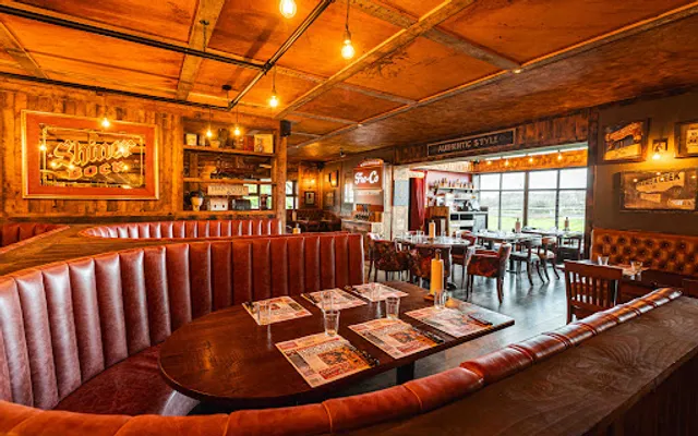 Hickory's Smokehouse Thornton