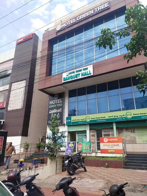 Treebo Trend Hotel Green Tree