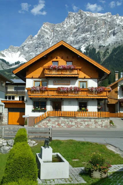 Gästehaus Almrausch