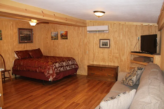 Shawnee Trails Lodging & Cabin Rentals