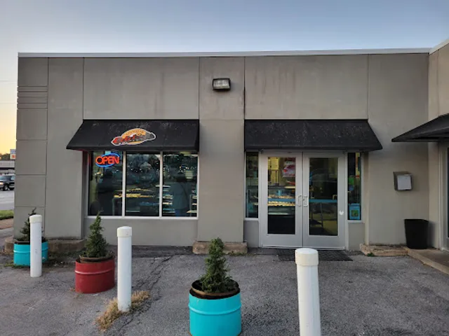 Eddie's Southtown Donuts