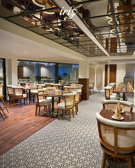 iris - A Global Cuisine Restaurant