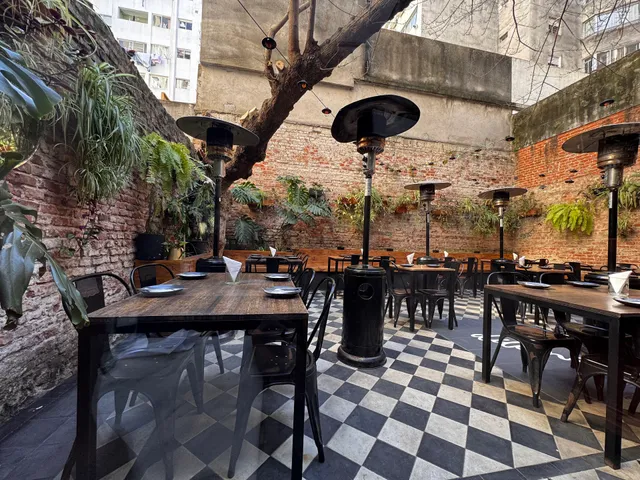 Dilema Café & Restobar