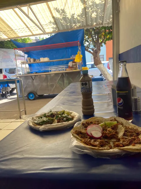 Tacos de birria de res El Jeferefe