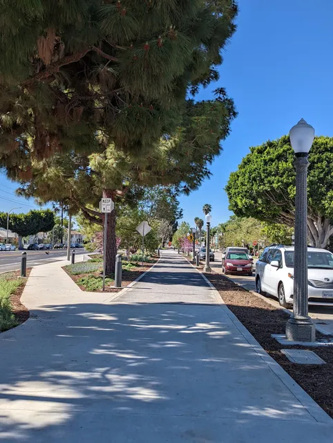 Culver Blvd Bike & Walking Path