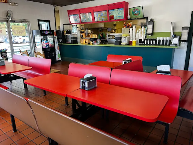 Hot Dogs and Wings Etc