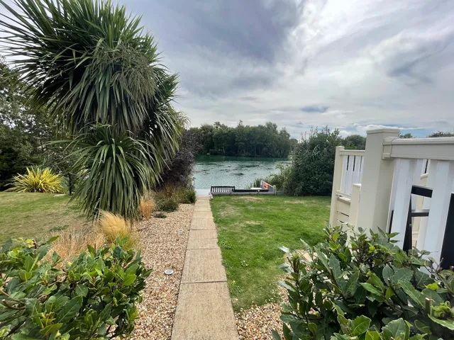 Tattershall Lakes Mini Breaks