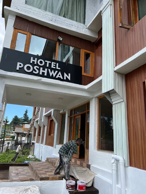 Hotel Poshwan Gulmarg