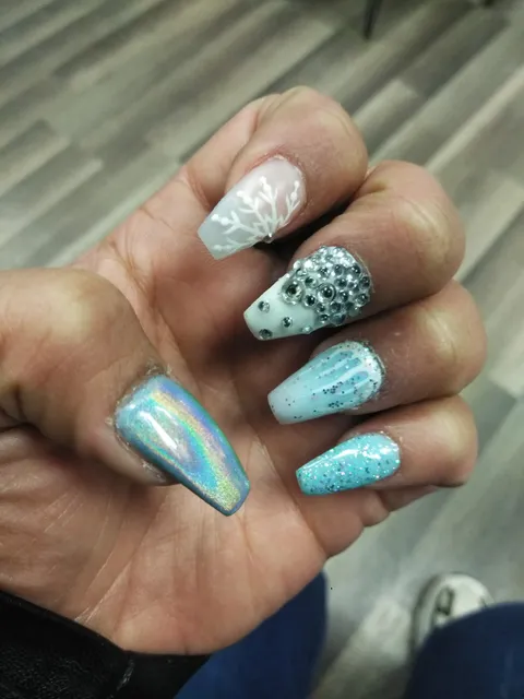 Nikki's Nails & Spa