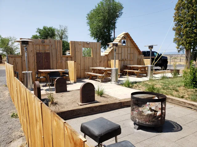 Desert Inn Sports Bar and Grill