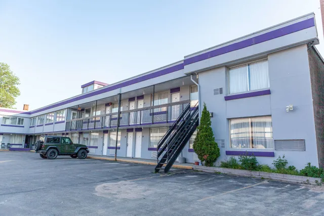 Knights Inn North Bay