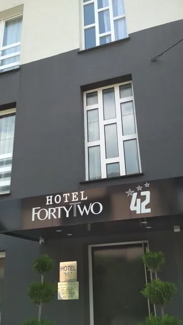 Inn Forty Two