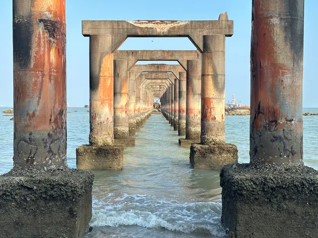 Jomis Old Jetty