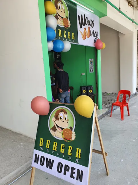 Burger Matsing Village East