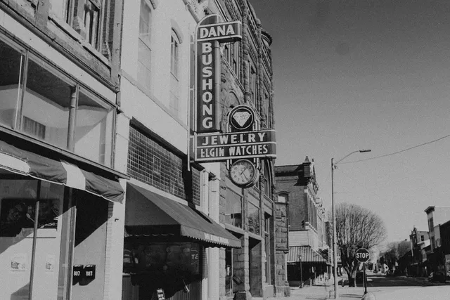 Dana Bushong Jewelers