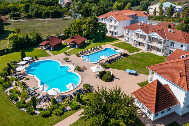 Golden Stag Grill Restaurant and Terrace Apartment