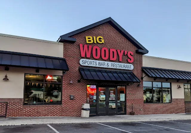 Big Woody's Sports Bar & Restaurant