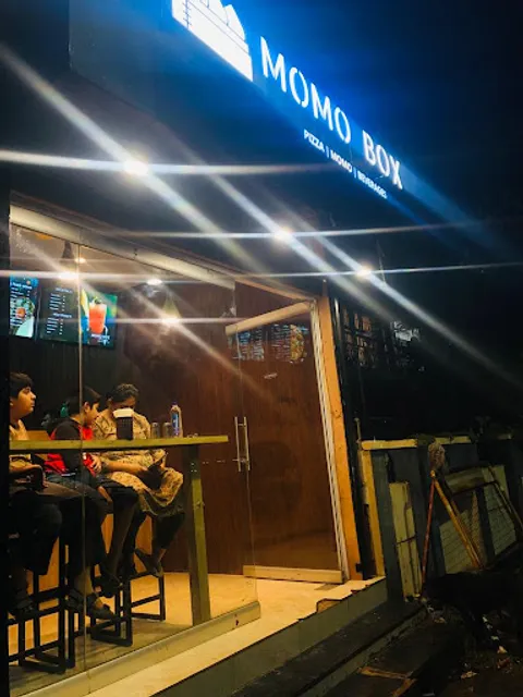 MOMO BOX