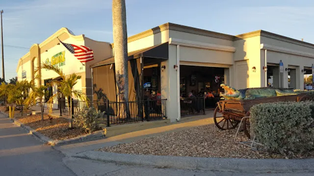 Downtown Gatorz Bar And Grill