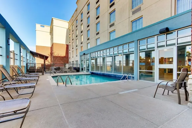 Drury Inn & Suites Sikeston