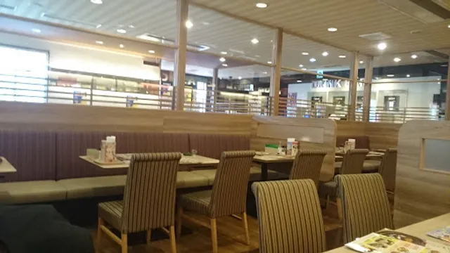 ガスト さいたま山崎店