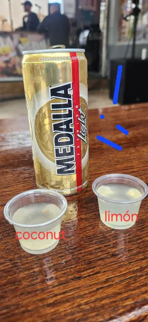 Collyn Sport Bar & Rest.