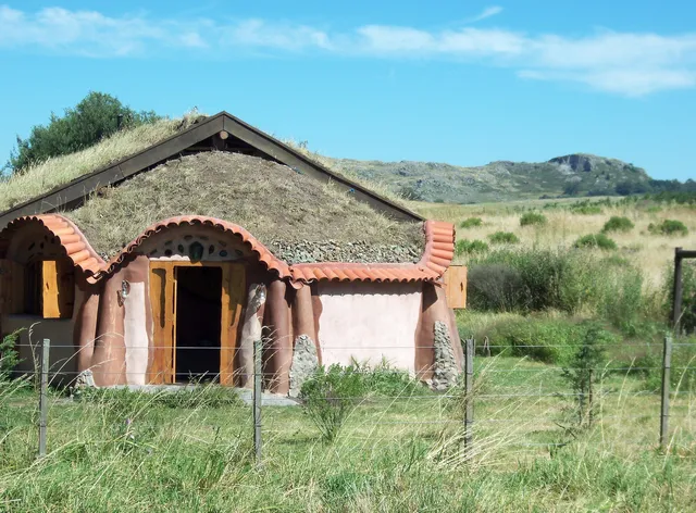 Kurache, Green Lodging