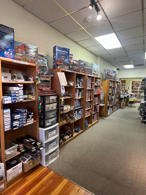 Mac's Tracks Model Railroading