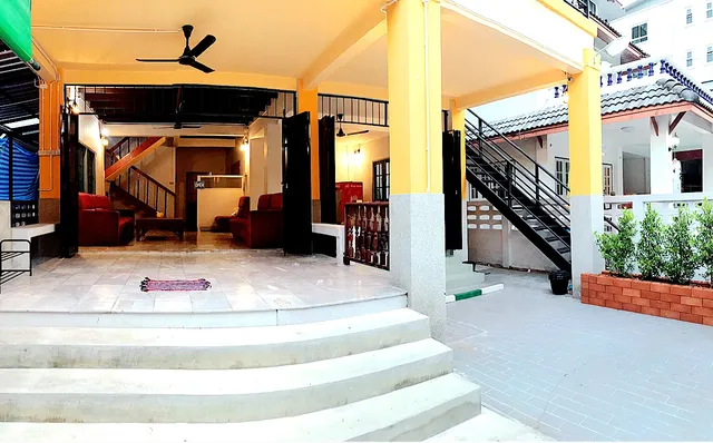 Guild House บ้านพักริมหาดบางแสน