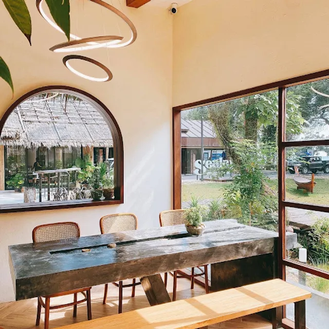 Thongyib Thongyod Brunch & Cafe