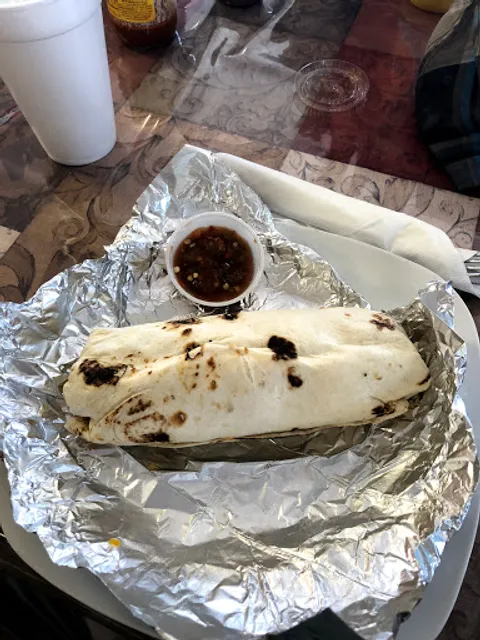Burrito Y Mas 3