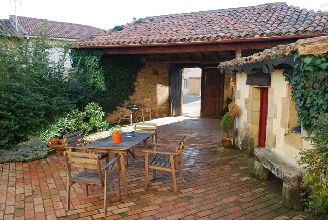 El Pozo De Los Lobos