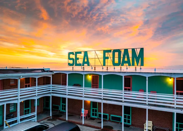 Sea Foam Motel