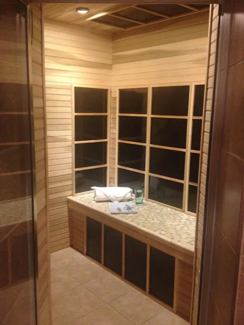 Silver Essence Floating Spa
