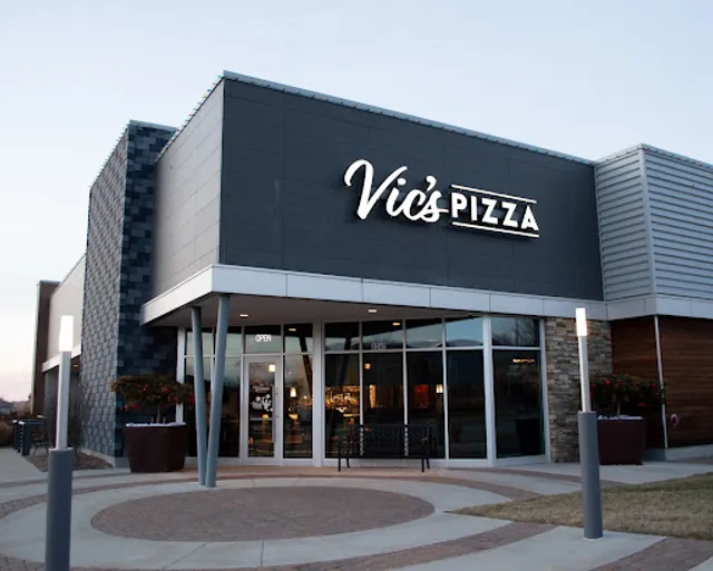 Vic's Pizza