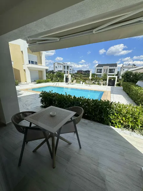 La mas- sea side flats